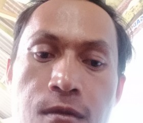 Parlin Siregar, 29, Tongging