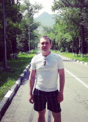 Роман, 36, Россия, Троицк (Челябинск)