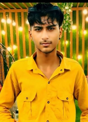 Firoj, 20, India, Delhi