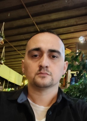 Ильдар из Астрахани 34 года