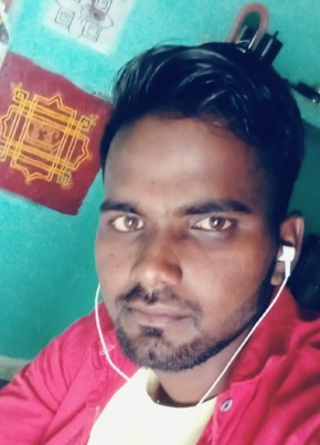 Nikash asatre, 27, India, Punāsa