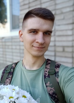 Дмитрий из Ростова-на-Дону 23 года