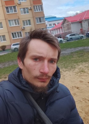 Илья Платонов из Воронежа 23 года