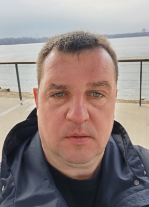 Олег из Москвы 47 лет