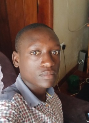 Kenneth, 21, Uganda, Kampala