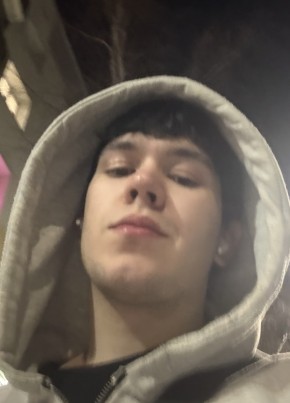 Дмитрий из Сургута 20 лет