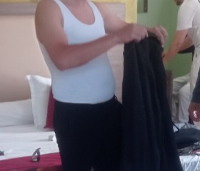 amine, 32, Algiers