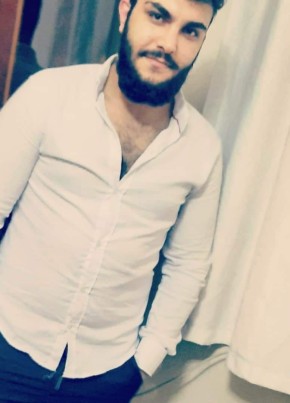 Ahmad, 24, Türkiye Cumhuriyeti, İstanbul