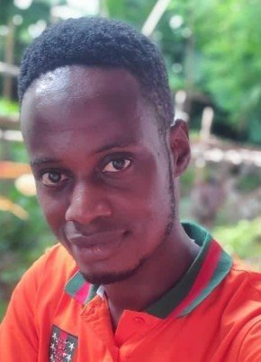 Alhaji Tayyab, 32, Sierra Leone, Freetown