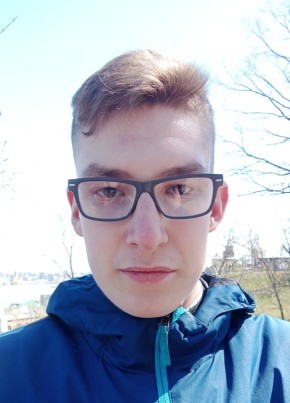 Миша Парфенов, 21, Россия, Курск