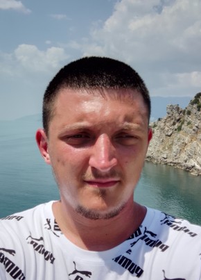 Евгений из Енакиево 22 года