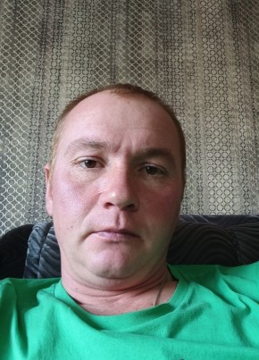 Григорий, 38, Россия, Новоаннинский