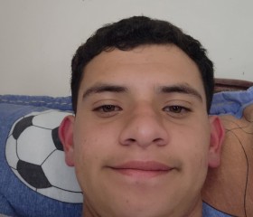 Jose Mario, 18, Paraiso
