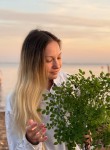 Mari, 37, Washington D.C.