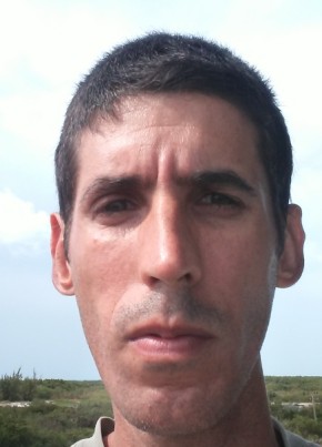 Luis Petrov, 41, República de Cuba, Aguada de Pasajeros