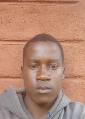 Dan, 18, Kenya, Kisii