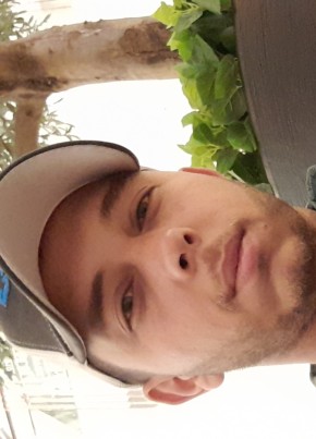 بلال محمد صديق, 18, United Arab Emirates, Dubai