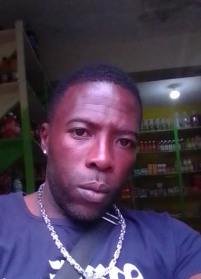 Lorenzo, 43, Jamaica, Kingston