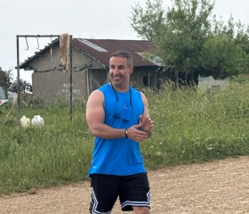 Ebi, 41, Karaj