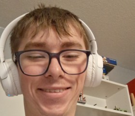 Max, 18, Stahnsdorf