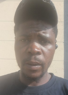 Tshepo из IPitoli 28 лет