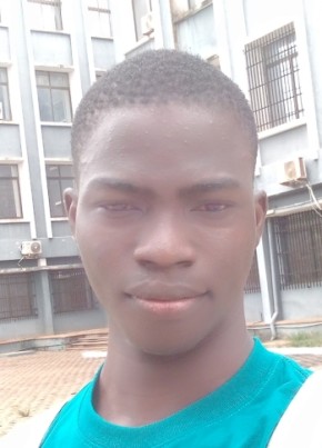 ÂMESKO из Lomé 20 лет