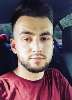 gylbert, 26, Romania, București
