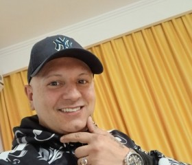 Stefano, 44, Lucca