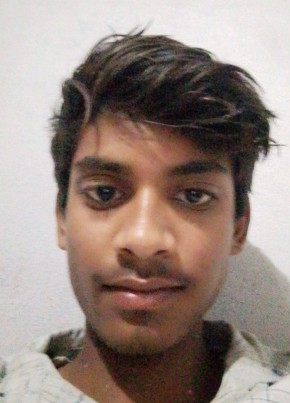 Mahender, 19, India, Delhi