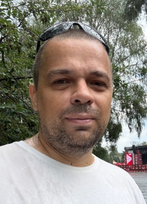 Виталий из Омска 43 года