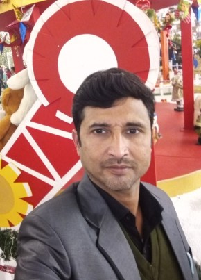 Mohammad Rehan, 38, India, Kanpur