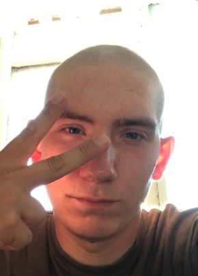 Евгений из Щекино 23 года