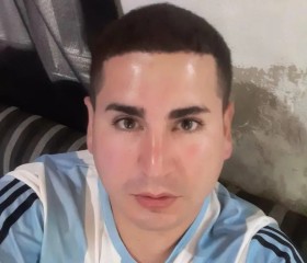 Sebastián, 27, Lujan