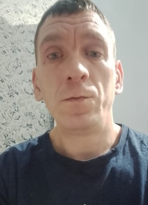 Сергей из Куйбышева 42 года