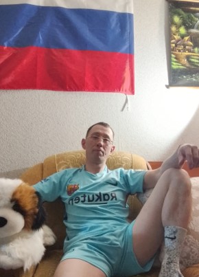 Aleksandr, 47, Russia, Magadan