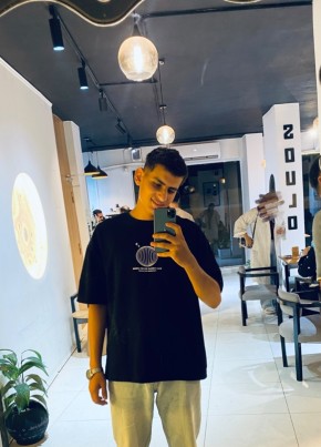 هشام из منية النصر 18 лет