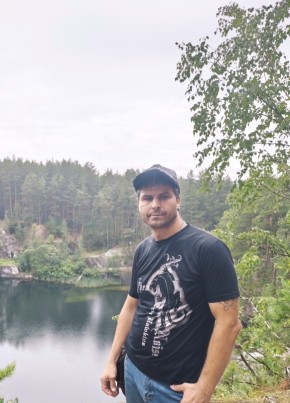 Вова из Перми 44 года