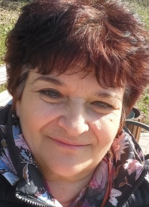 Нина, 63, Россия, Евпатория