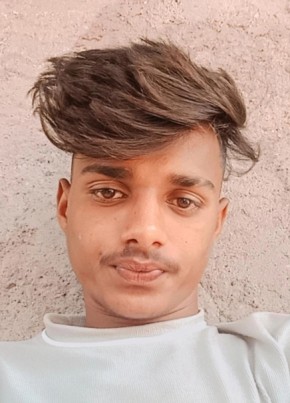 Arvind damor, 18, India, Bhubaneswar
