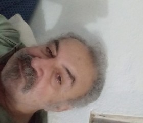 Carlos, 70, Arecibo