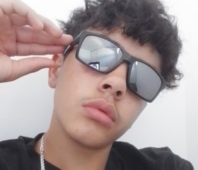 TJ, 20, Hobart