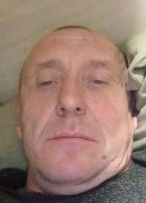 Юрий из Губкинския 46 лет
