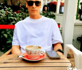 Maksim, 29, Moscow
