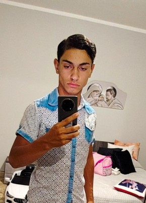 Giosue, 19, Italy, Palermo