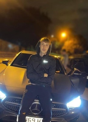 Рома из Ульяновска 19 лет