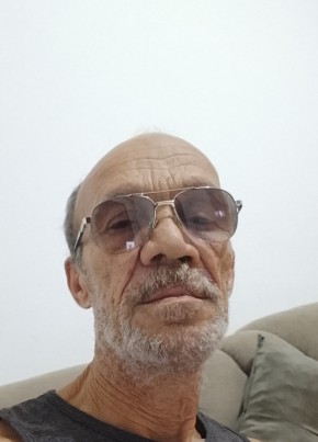 Francisco santos из Feira de Santana 66 лет