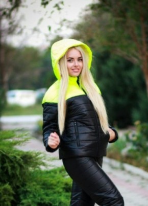 Viktoruna, 25, Україна, Делятин