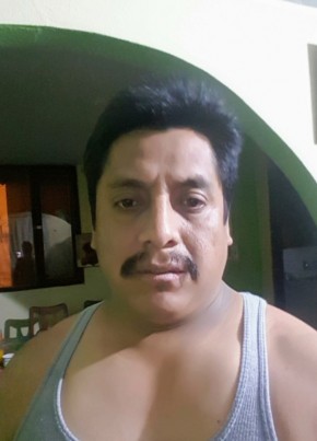 Dañiel Quishpe, 43, República del Ecuador, Quito