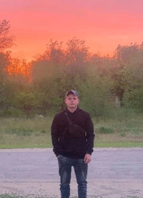 Кирилл, 24, Россия, Калач