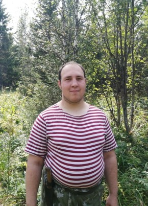 Максим, 29, Россия, Бакал